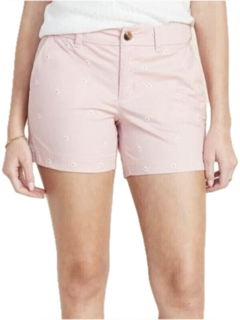 Old Navy Everyday Chino Shorts in Pink Daisy